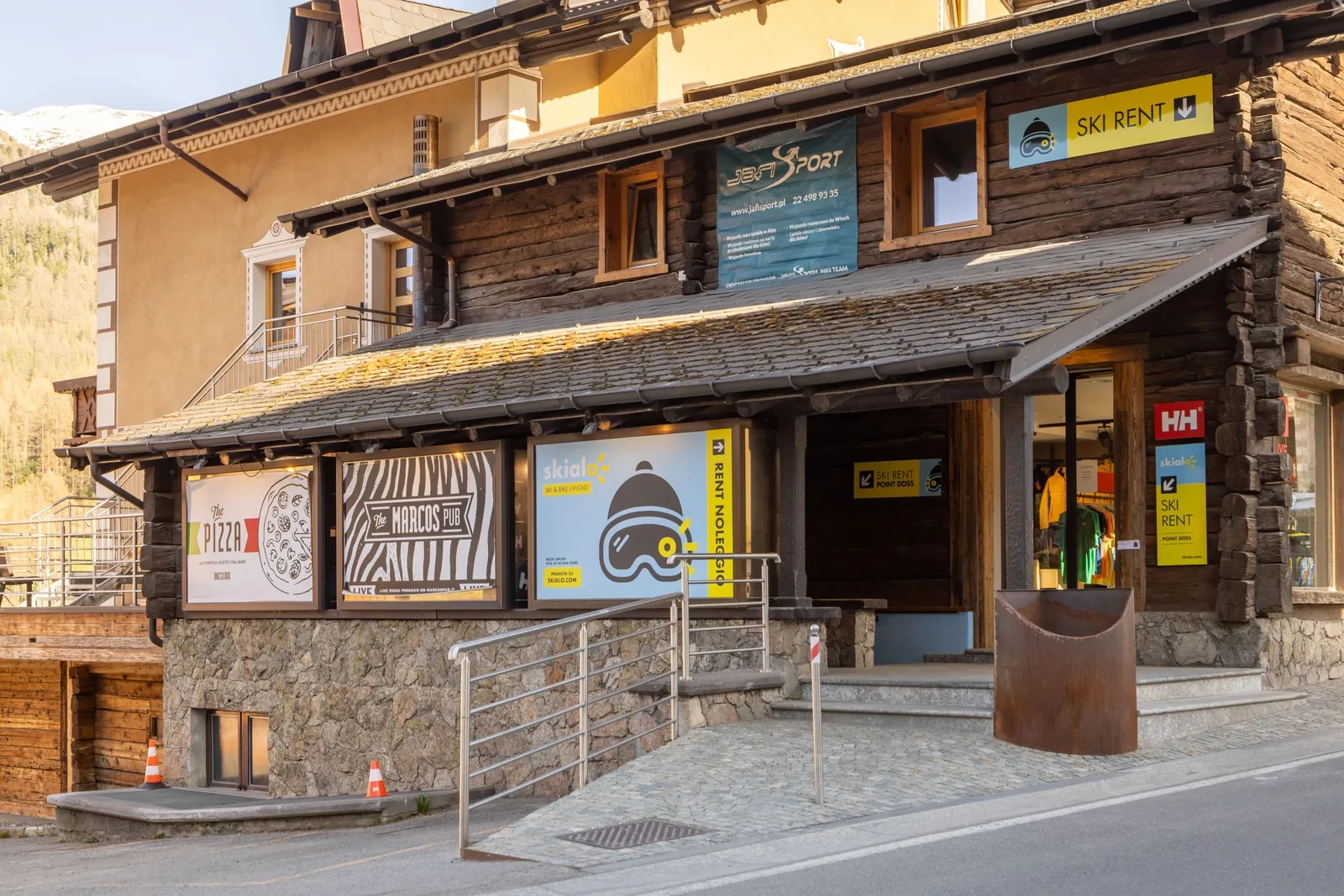 La façade de la boutique Skialo Doss à Livigno